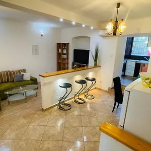 https://apartment-dreamy.primorje-gorskikotar.com